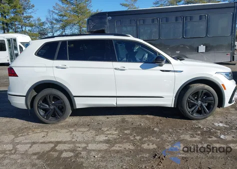 2023 Volkswagen Tiguan 2.0T Se R-Line Black from USA, damaged, VIN 3VVCB7AX9PM024608